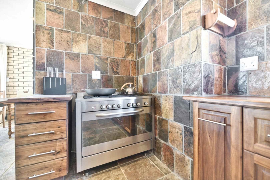 4 Bedroom Property for Sale in Pearly Beach Western Cape